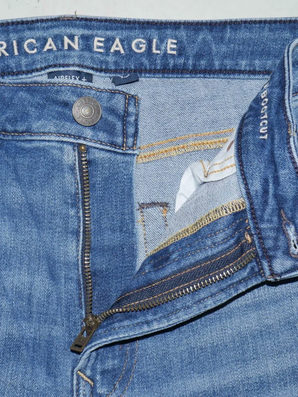 American Eagle Mens Slim Bootcut Jeans Size 34x30 AirFlex+Stretch Denim Med Wash
